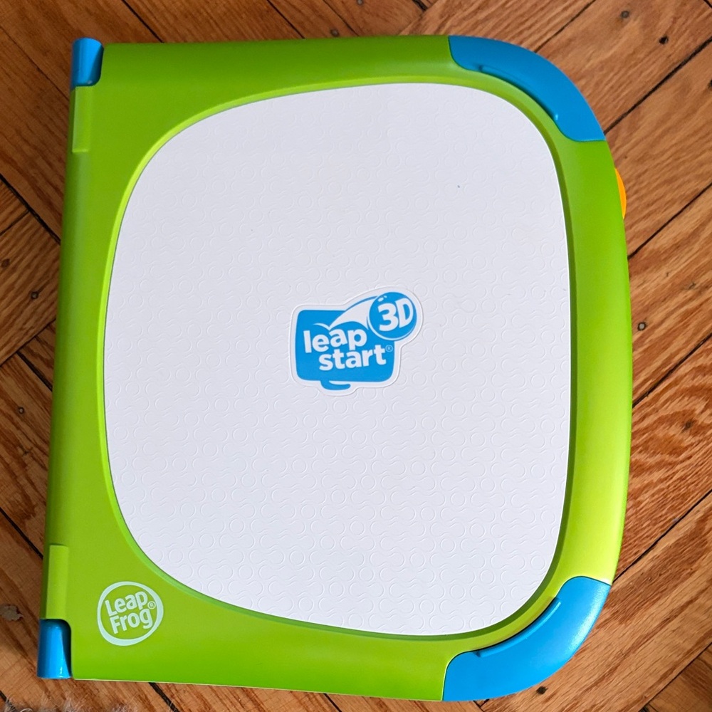 LeapFrog LeapStart 3D Interactive Learning System - Green and Blue